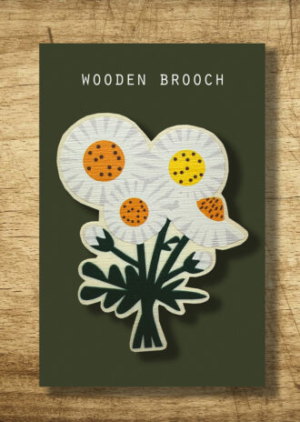 WB5 Daisy Wood Brooch