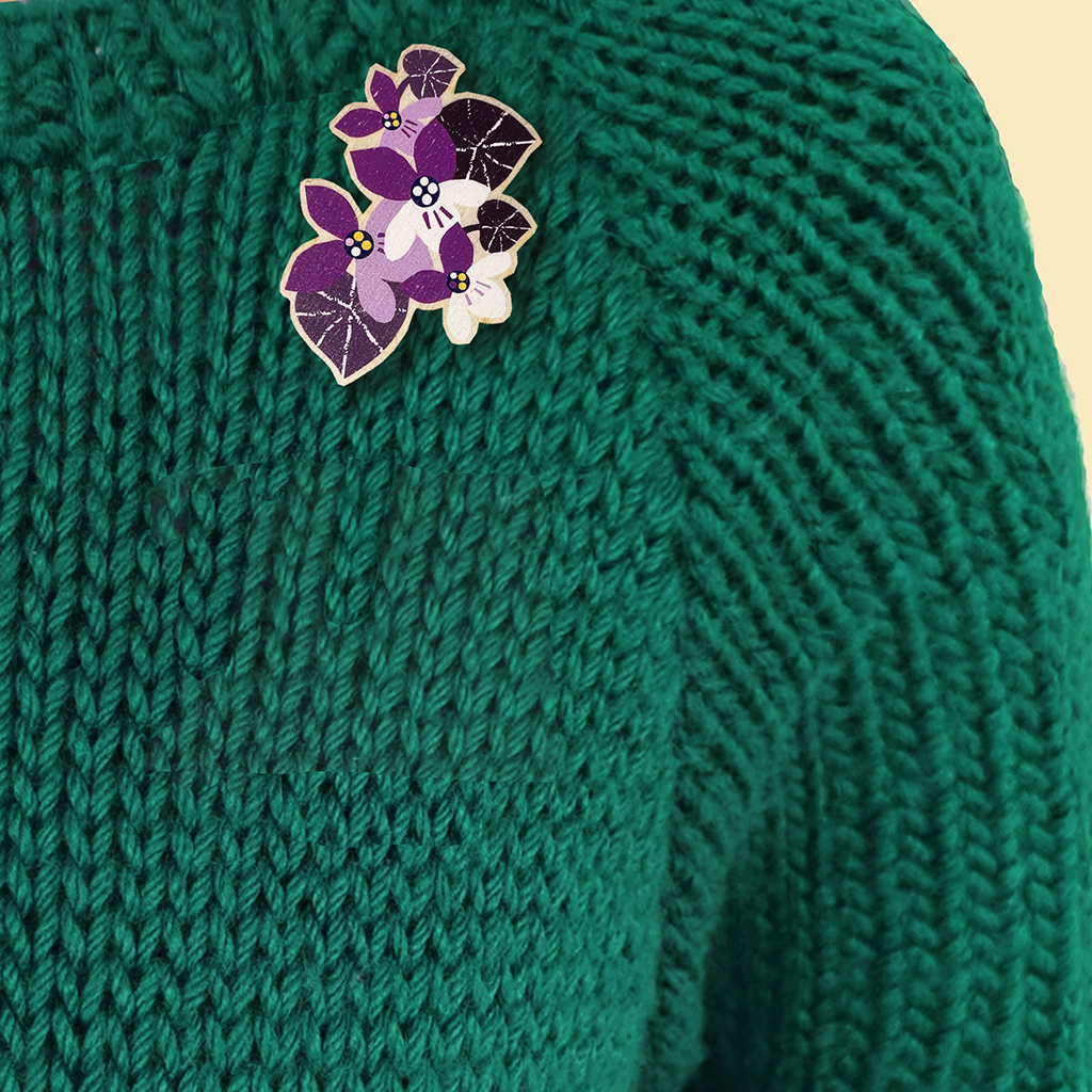 WB3 Violet Wood Brooch - Image 3